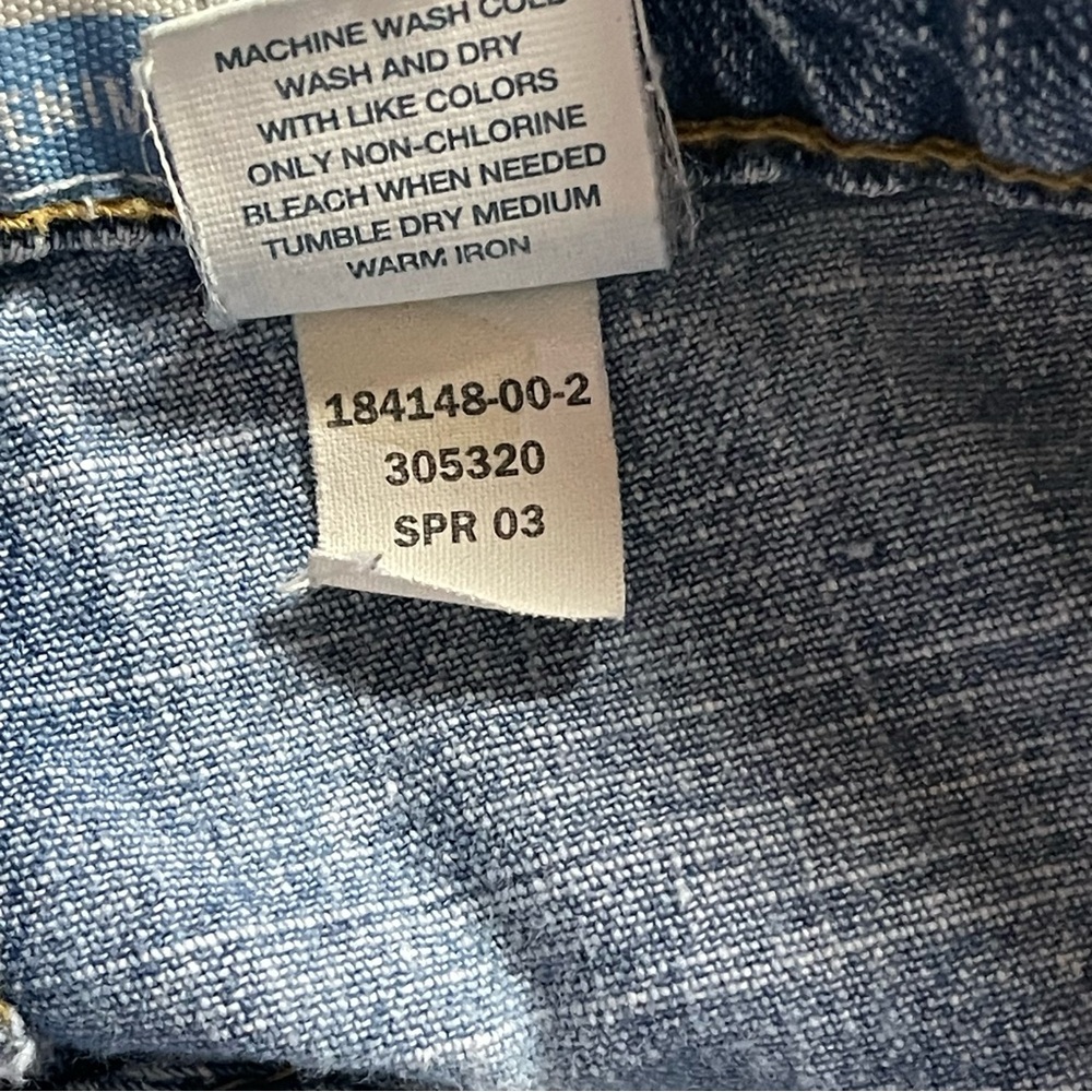 Old Navy Women’s 8 Vintage Y2K 03’ Era Jean Mom Shorts - Picture 4 of 8